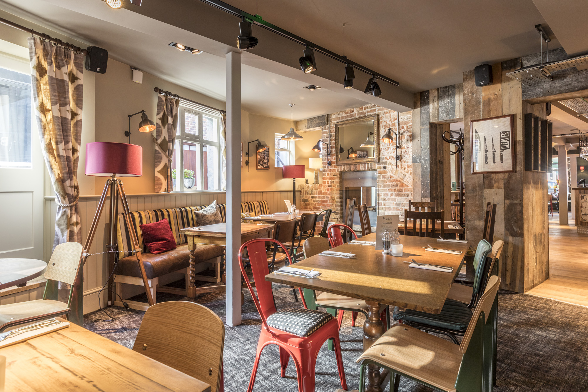 HISTORIC MAIDSTONE PUB REOPENS AFTER £900,000 REFURBISHMENT